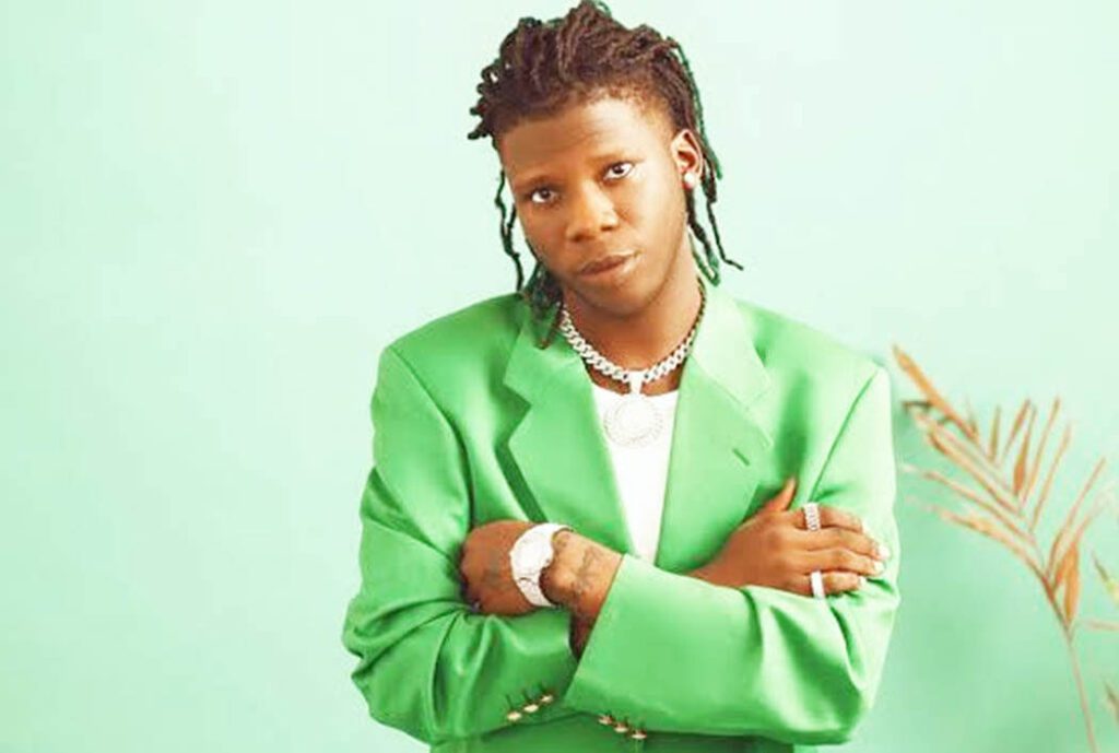 Seyi Vibez