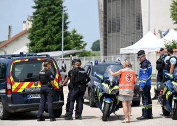 Police Arrest Attacker After Knife Assault At French School